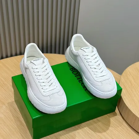 ボッテガ ヴェネタ カジュアルシューズ