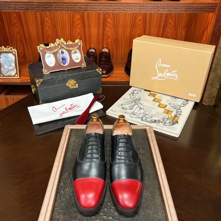 クリスチャン・ルブタン ビジネスシューズ