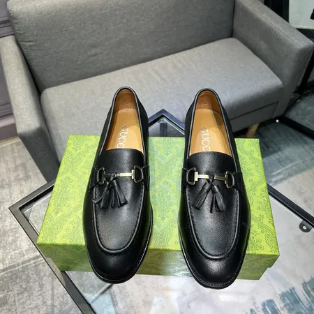 グッチ ビジネスシューズ