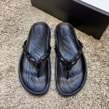 グッチ スリッパ