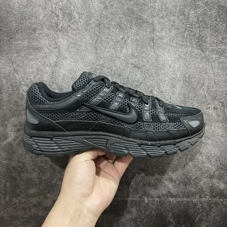 ナイキ スニーカー