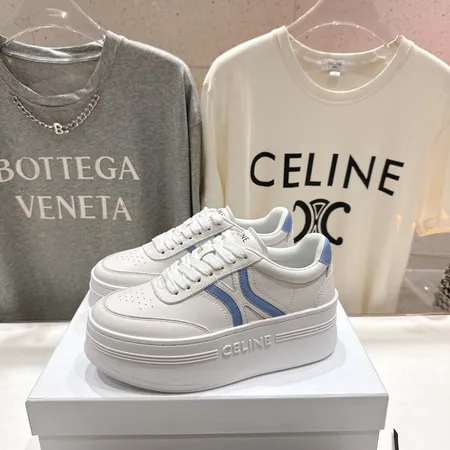 セリーヌ カジュアルシューズ