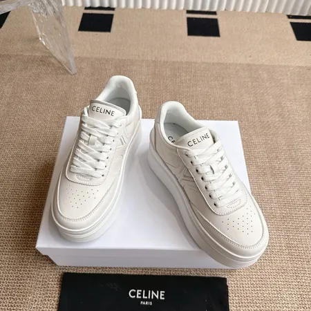 セリーヌ カジュアルシューズ