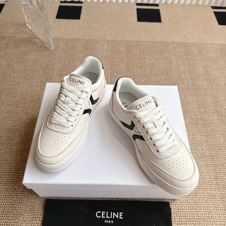 セリーヌ カジュアルシューズ