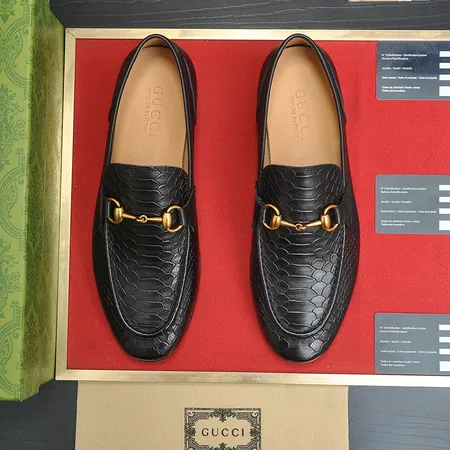 グッチ ビジネスシューズ