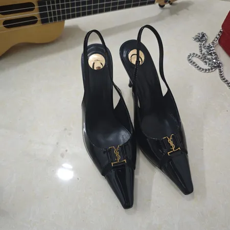 イブサンローラン サンダル