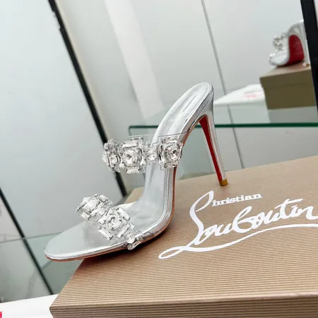 クリスチャン・ルブタン サンダル