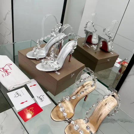 クリスチャン・ルブタン サンダル