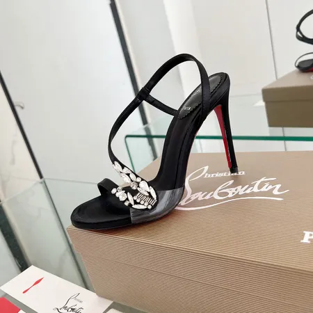 クリスチャン・ルブタン サンダル