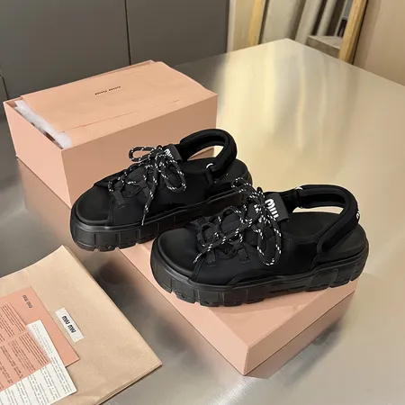 ミュウミュウ サンダル