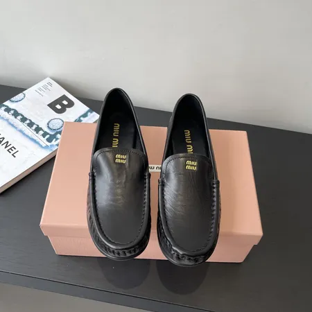 ミュウミュウ ビジネスシューズ