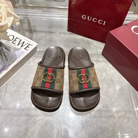 グッチ スリッパ