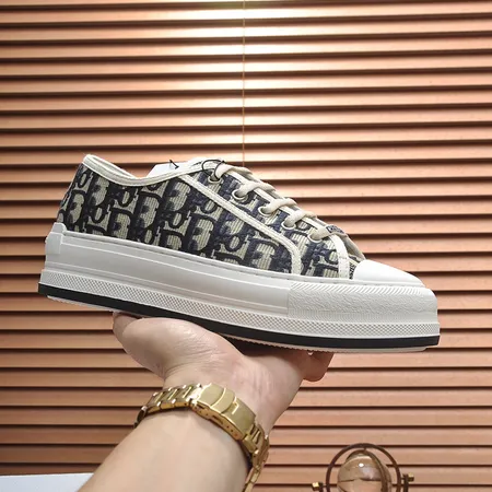 ディオール カジュアルシューズ