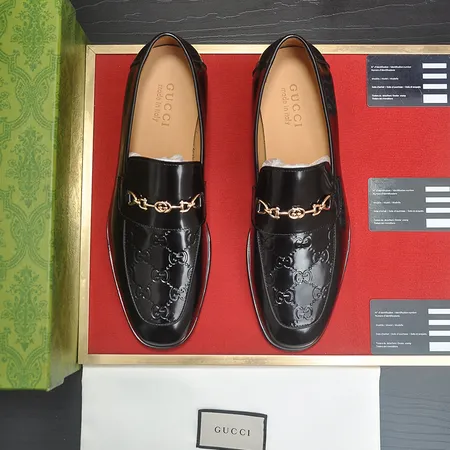 グッチ ビジネスシューズ