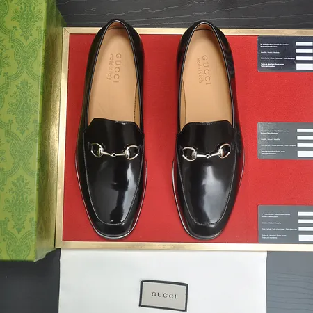 グッチ ビジネスシューズ