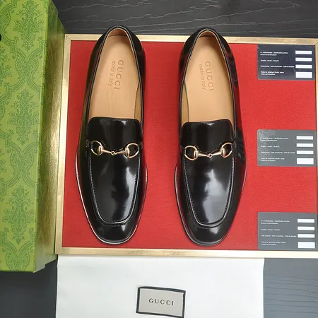 グッチ ビジネスシューズ
