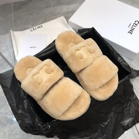 セリーヌ スリッパ