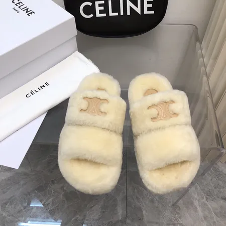 セリーヌ スリッパ