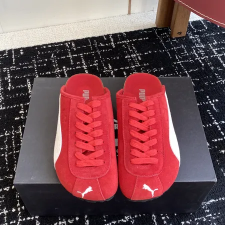 プーマ カジュアルシューズ