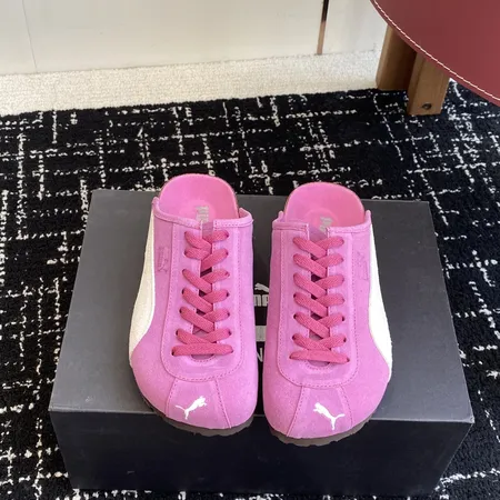 プーマ カジュアルシューズ