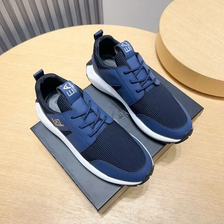 アルマーニ カジュアルシューズ