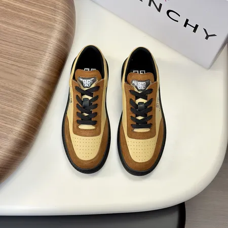 ジバンシィ カジュアルシューズ