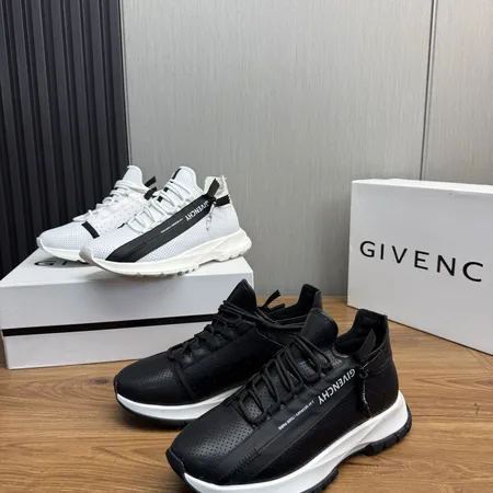 ジバンシィ カジュアルシューズ