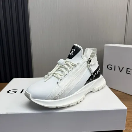 ジバンシィ カジュアルシューズ