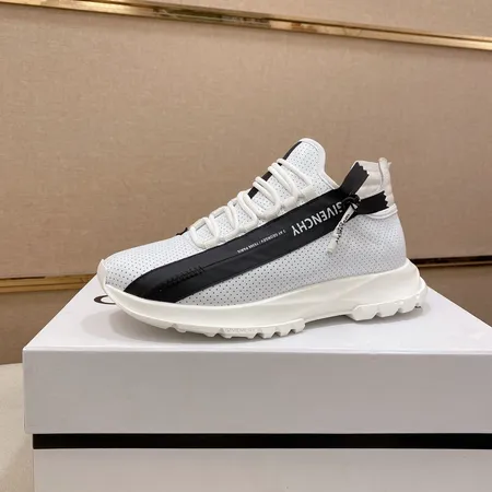 ジバンシィ カジュアルシューズ