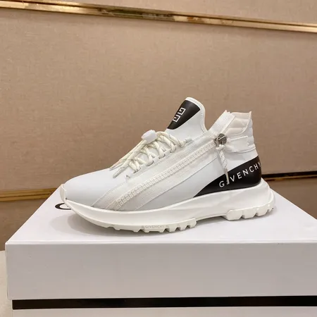 ジバンシィ カジュアルシューズ