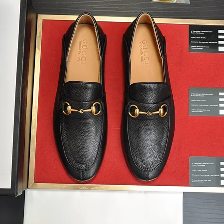 グッチ ビジネスシューズ