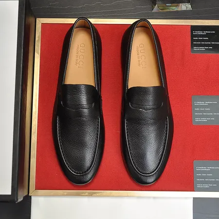 グッチ ビジネスシューズ