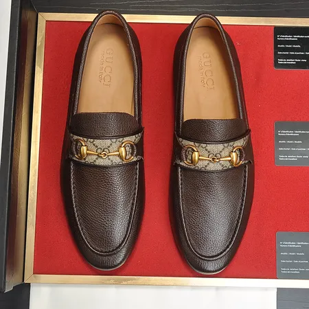 グッチ ビジネスシューズ