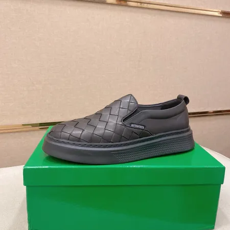 ボッテガ ヴェネタ カジュアルシューズ