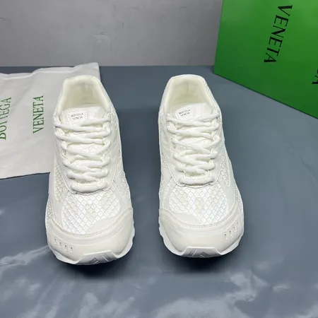 ボッテガ ヴェネタ スニーカー