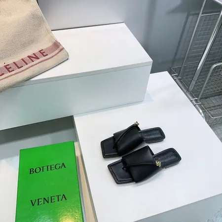 ボッテガ ヴェネタ スリッパ