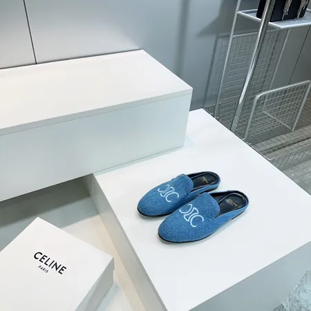 セリーヌ スリッパ