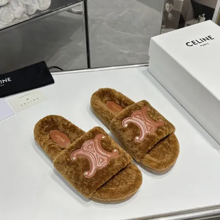 セリーヌ スリッパ