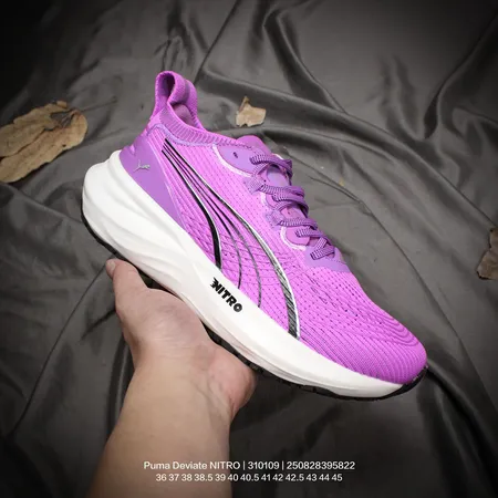 プーマ スニーカー