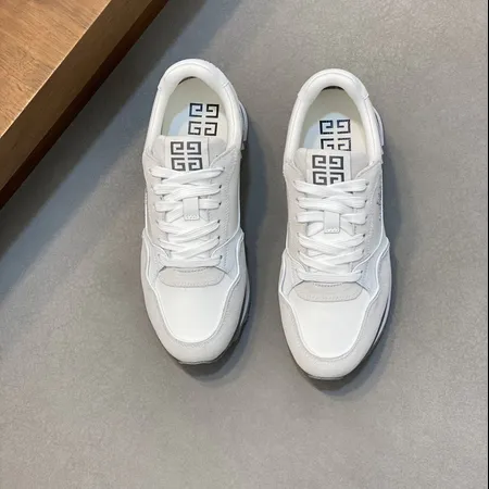 ジバンシィ スニーカー