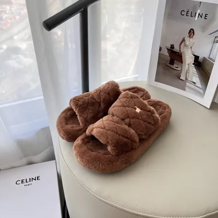 セリーヌ スリッパ
