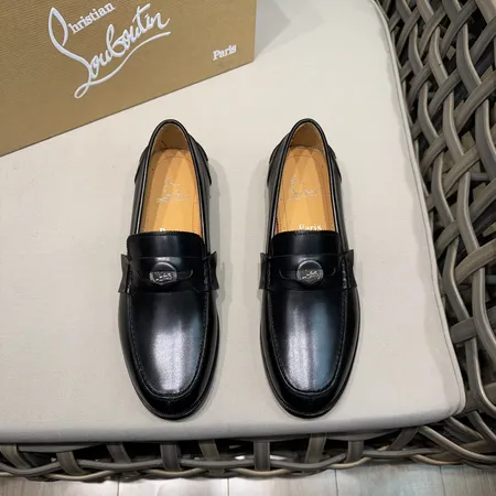 クリスチャン・ルブタン ビジネスシューズ