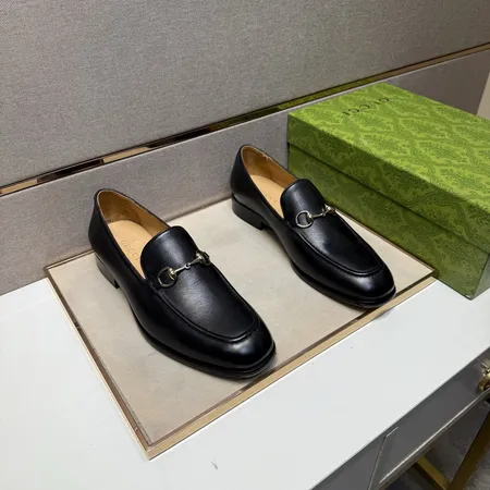 グッチ ビジネスシューズ