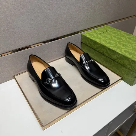 グッチ ビジネスシューズ