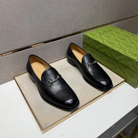 グッチ ビジネスシューズ