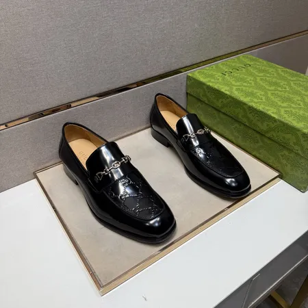 グッチ ビジネスシューズ