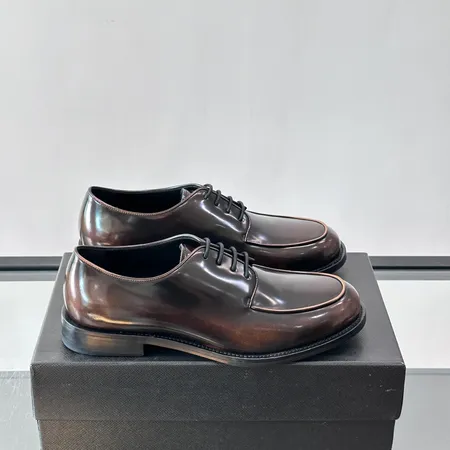 プラダ ビジネスシューズ