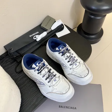 バレンシアガ カジュアルシューズ