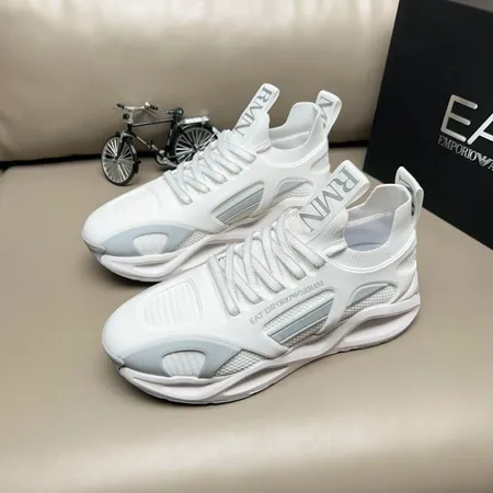 アルマーニ スニーカー