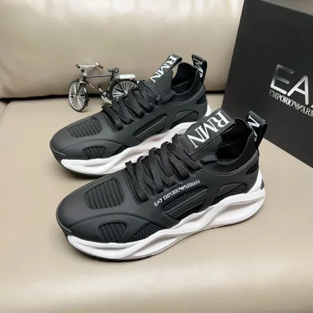 アルマーニ スニーカー